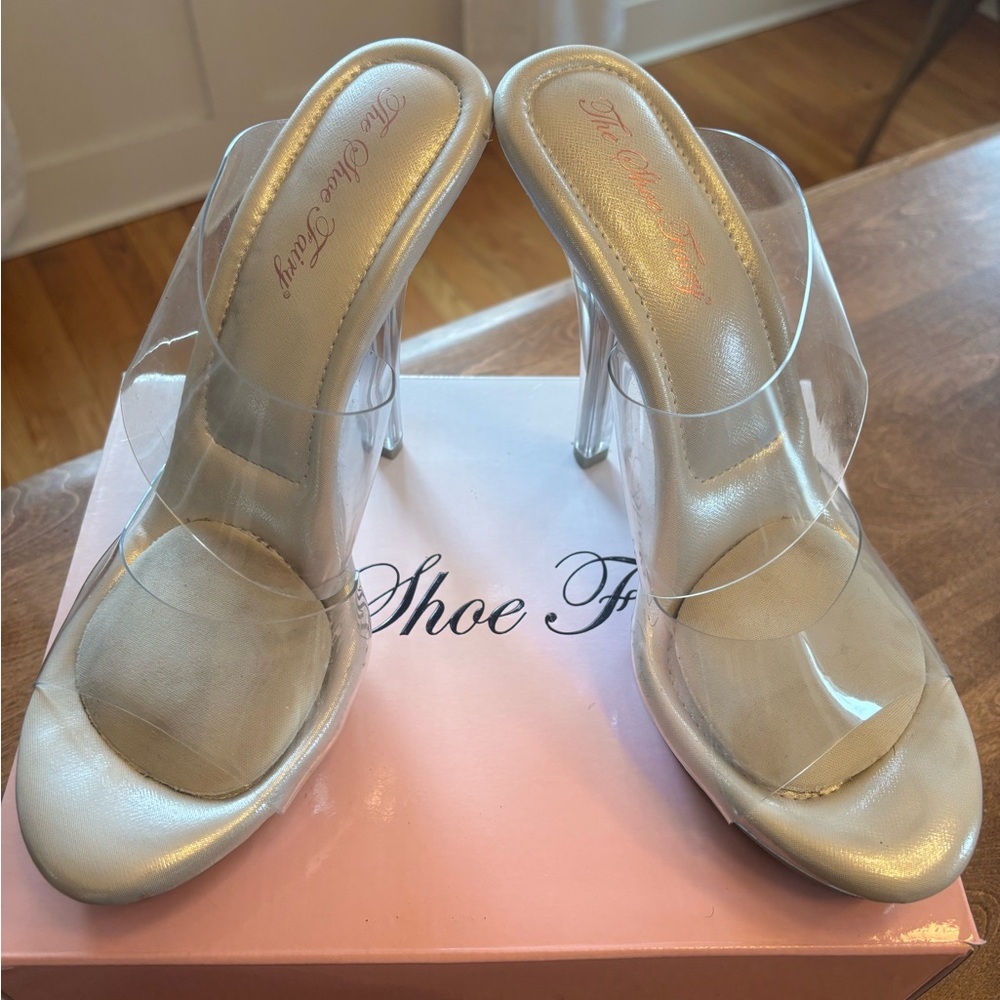 Nude Clear Platform Mule Heels - Picture 2 of 7